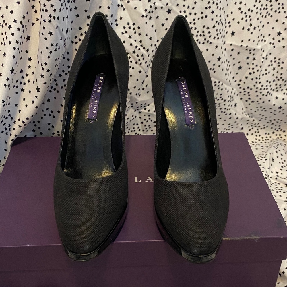 Ralph Lauren Black Heels Sleek Design